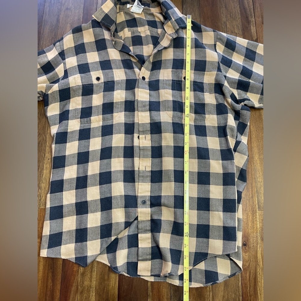 Campus vintage Checkered button down Shirt - Picture 8 of 9